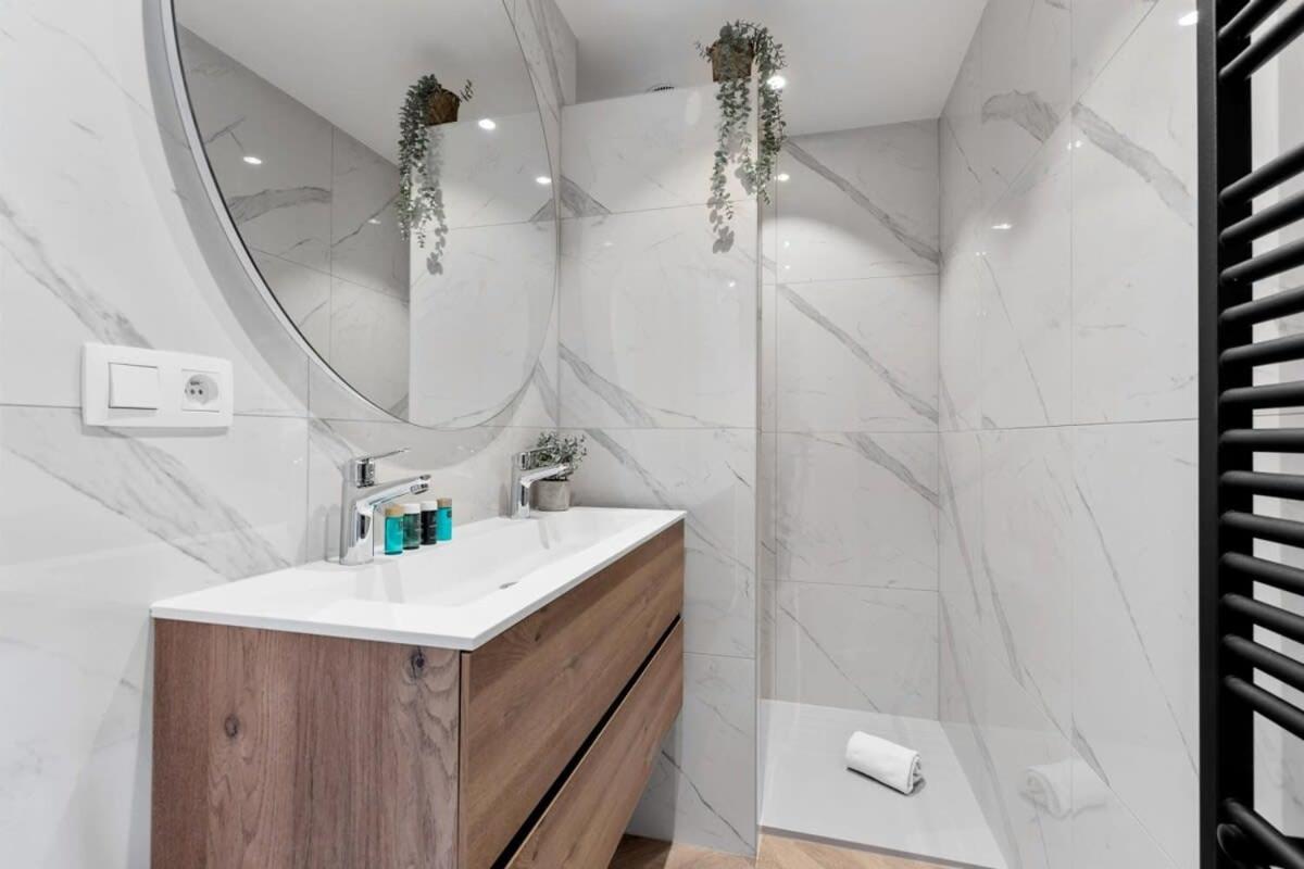 Alejandro - Lovely 2 Bedroom Apartment In Ostend Exterior foto